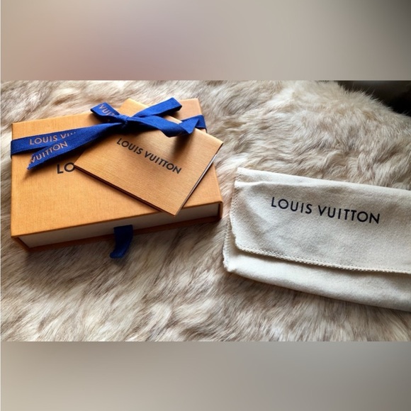 Louis Vuitton Black Epi Enveloppe Carte De Visite Card Case - Picture 7 of 11